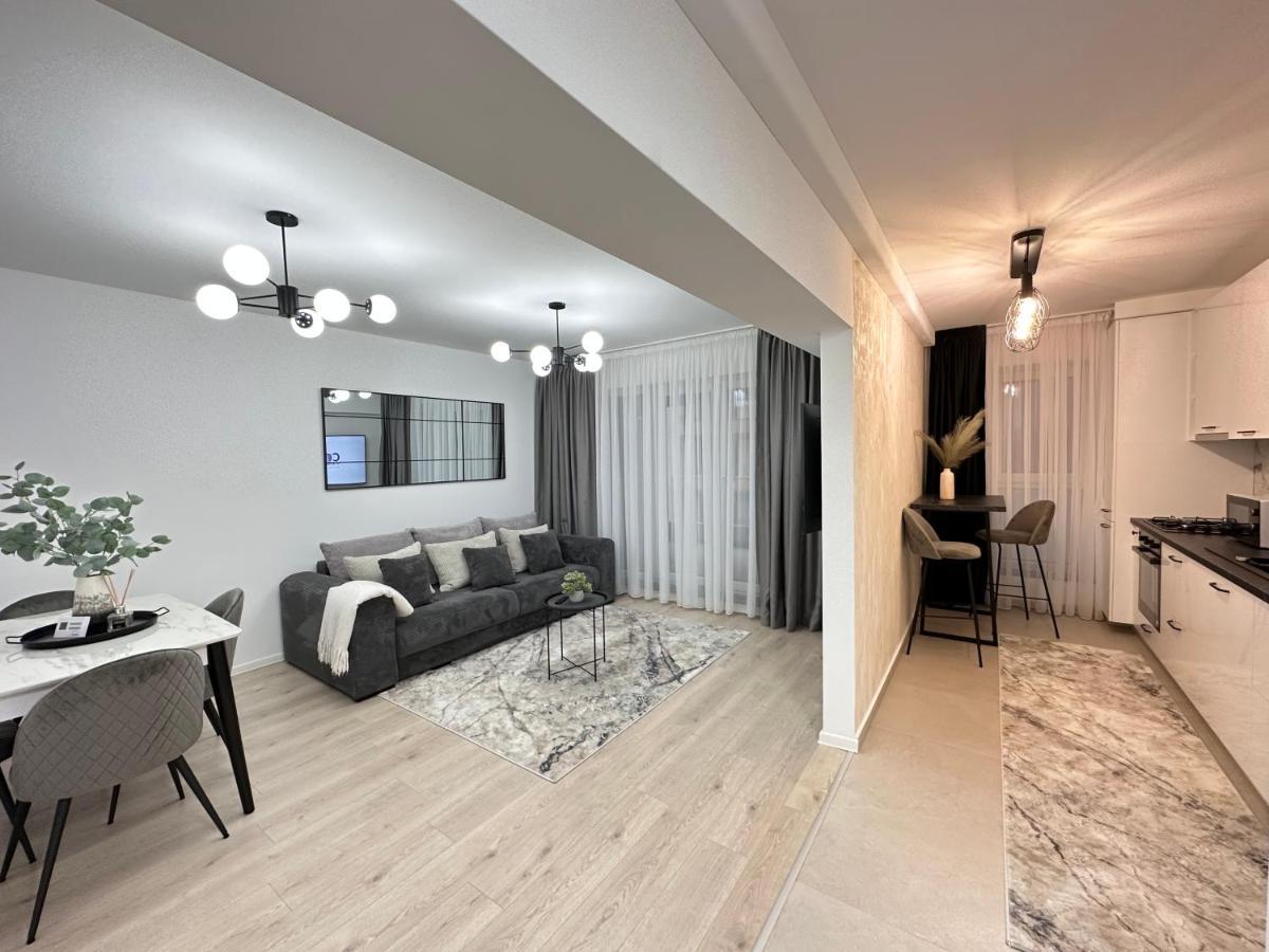 Urban Luxury Flats - Cozy Apartments At Coresi Mall #Брашов Екстер'єр фото